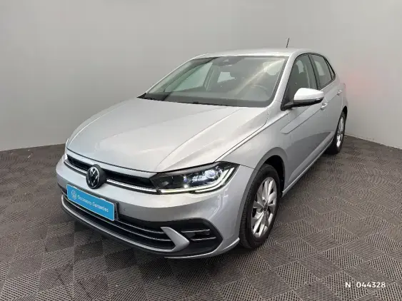 VOLKSWAGEN POLO VI - voiture d'occasion - Photo 1