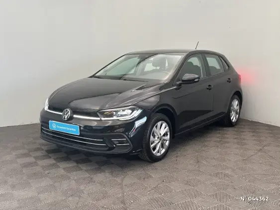VOLKSWAGEN POLO VI - voiture d'occasion - Photo 1