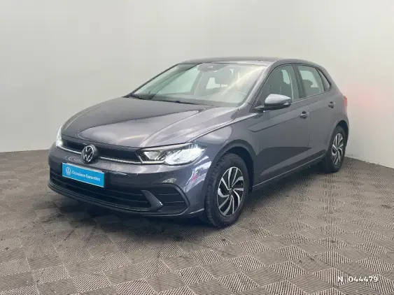 VOLKSWAGEN POLO VI - voiture d'occasion - Photo 1