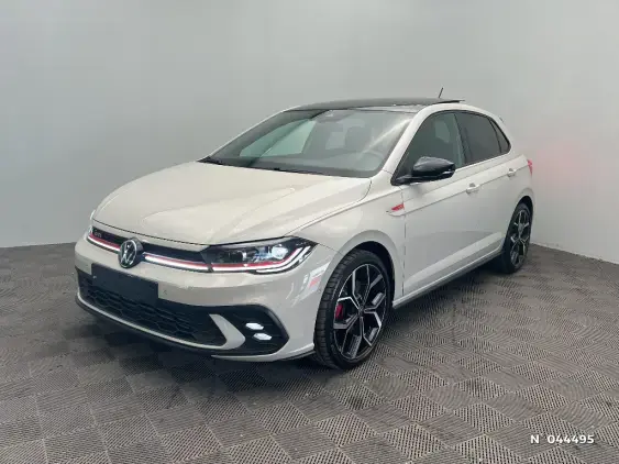 VOLKSWAGEN POLO VI - voiture d'occasion - Photo 1