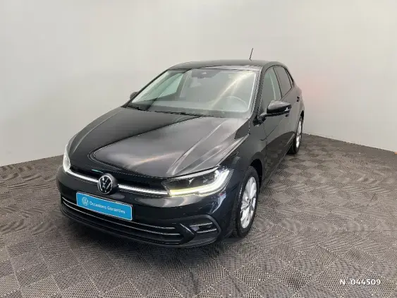 VOLKSWAGEN POLO VI - voiture d'occasion - Photo 1