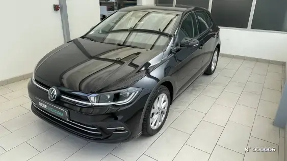 VOLKSWAGEN POLO V - voiture d'occasion - Photo 1