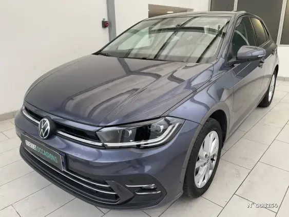 VOLKSWAGEN POLO V - voiture d'occasion - Photo 1