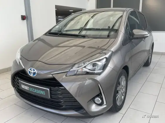 TOYOTA YARIS III - voiture d'occasion - Photo 1