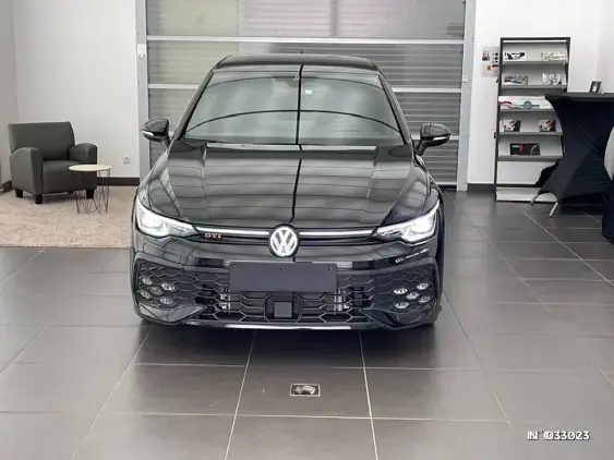 VOLKSWAGEN GOLF V - voiture d'occasion - Photo 1