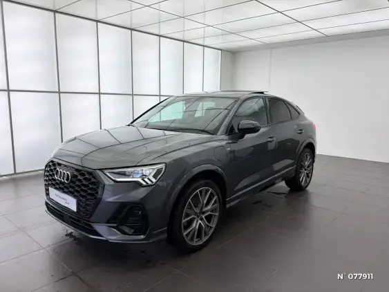 AUDI Q3 - voiture d'occasion - Photo 1