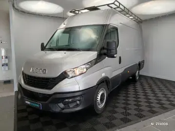 Acheter IVECO DAILY DAILY FGN 33 S 14 V11 H2 QUAD-LEAF BVM6 occasion en vente à VOLKSWAGEN SAINT-QUENTIN GUEUDET 1880