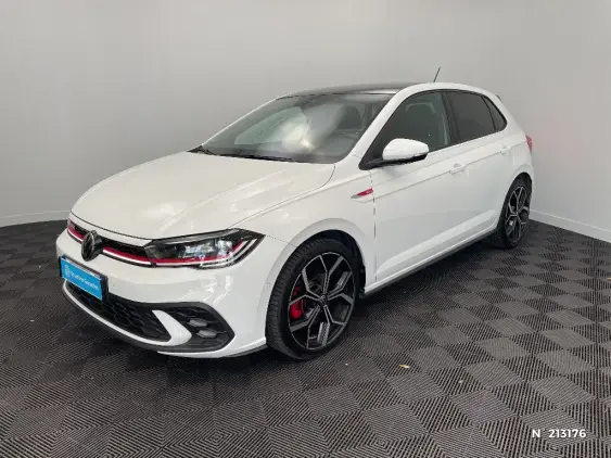 VOLKSWAGEN POLO VI - voiture d'occasion - Photo 1