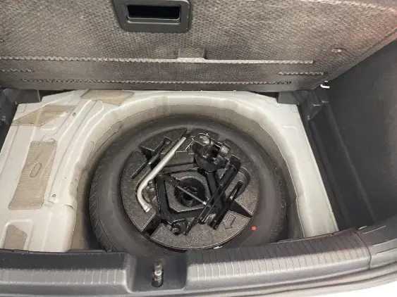 VOLKSWAGEN POLO V - voiture d'occasion - Photo 14