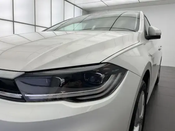 VOLKSWAGEN POLO V - voiture d'occasion - Photo 19