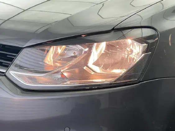 VOLKSWAGEN POLO V - voiture d'occasion - Photo 20