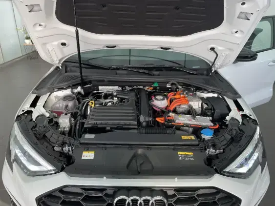 AUDI A3 SPORTBACK IV - voiture d'occasion - Photo 19