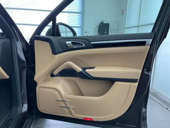 PORSCHE CAYENNE III - voiture d'occasion - Photo 17