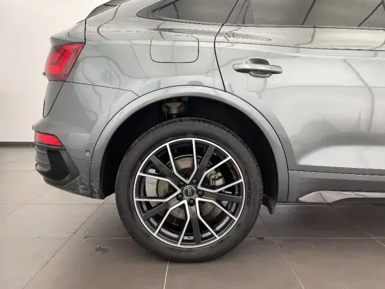 AUDI Q5 SPORTBACK - voiture d'occasion - Photo 22