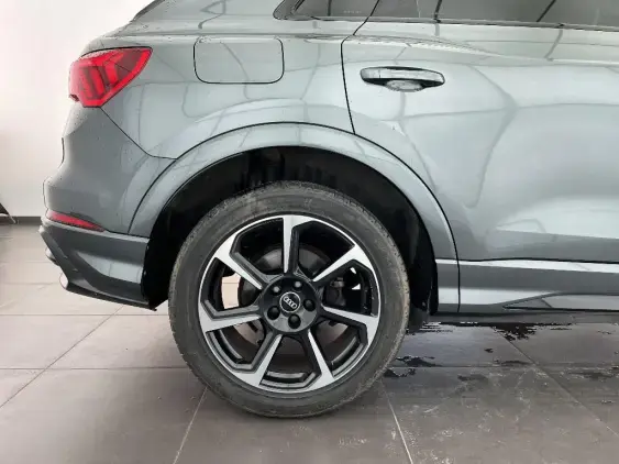 AUDI Q3 - voiture d'occasion - Photo 22