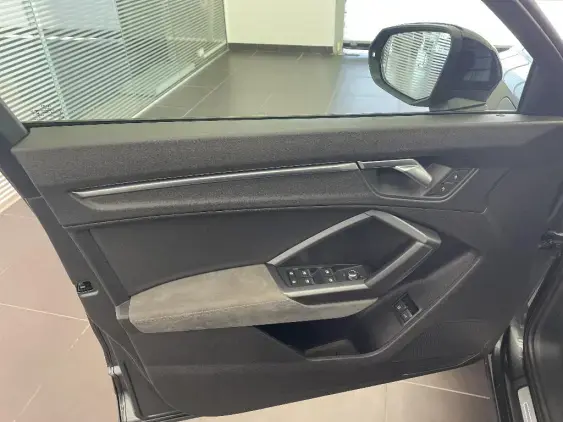 AUDI Q3 - voiture d'occasion - Photo 19