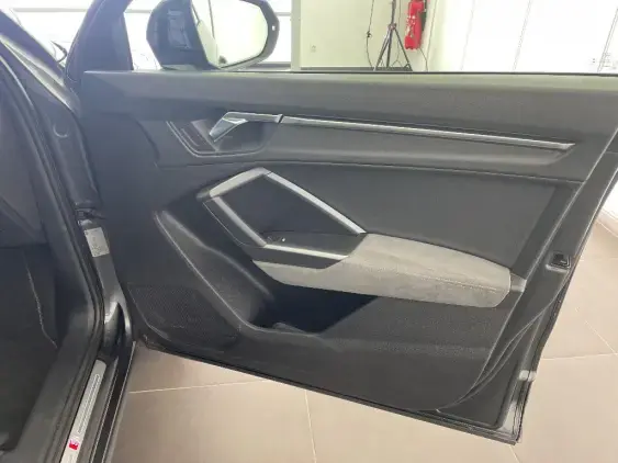 AUDI Q3 - voiture d'occasion - Photo 20