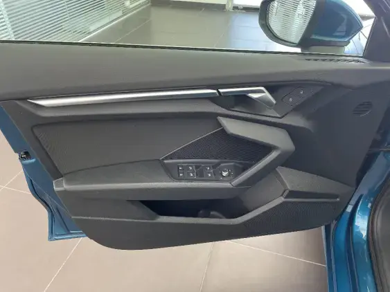 AUDI A3 SPORTBACK IV - voiture d'occasion - Photo 19