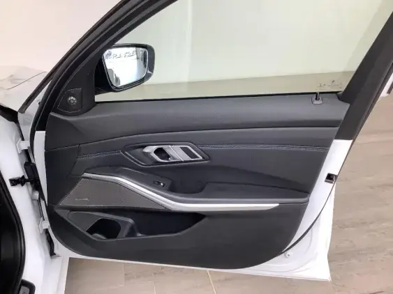 BMW SERIE 3 TOURING VII - voiture d'occasion - Photo 19