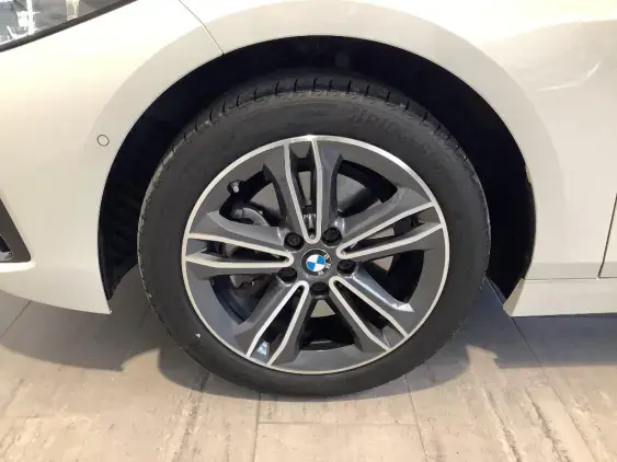 BMW SERIE 1 F40 - voiture d'occasion - Photo 23