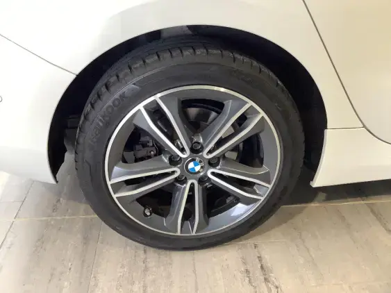 BMW SERIE 1 F40 - voiture d'occasion - Photo 25