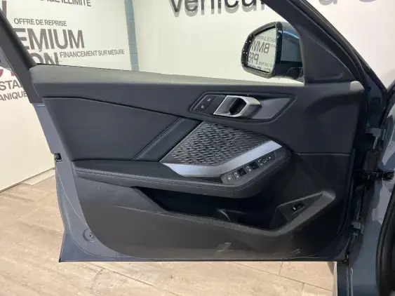 BMW SERIE 1 F70 - voiture d'occasion - Photo 19