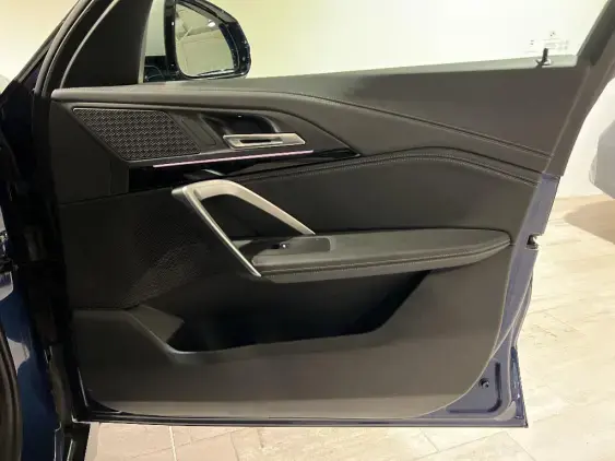 BMW X1 U11 - voiture d'occasion - Photo 19