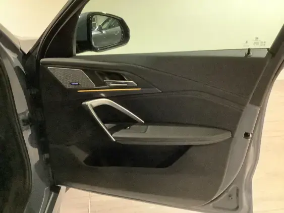 BMW X1 U11 - voiture d'occasion - Photo 19