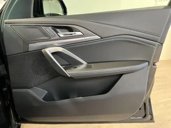 BMW X1 U11 - voiture d'occasion - Photo 20