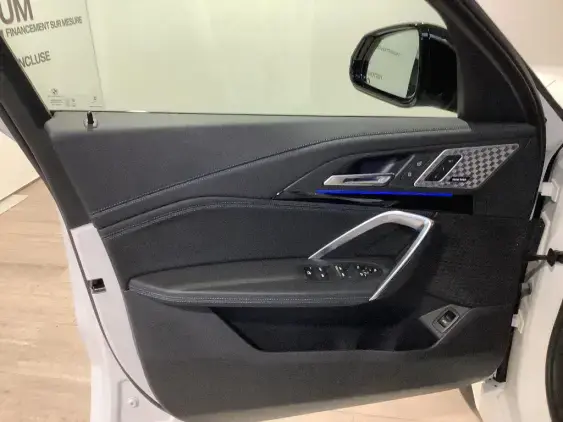 BMW X1 U11 - voiture d'occasion - Photo 18