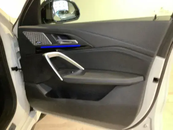 BMW X1 U11 - voiture d'occasion - Photo 19