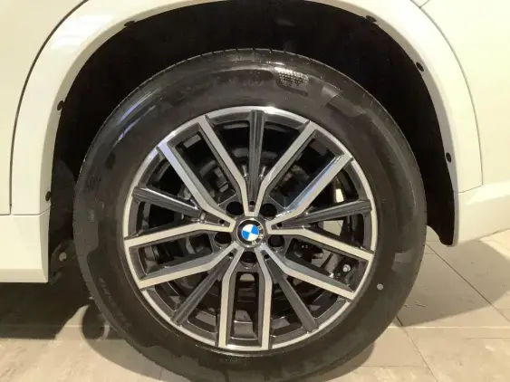 BMW X1 U11 - voiture d'occasion - Photo 23