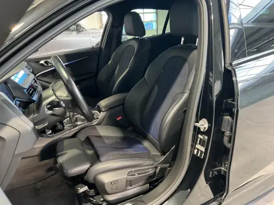 BMW SERIE 1 F40 - voiture d'occasion - Photo 18