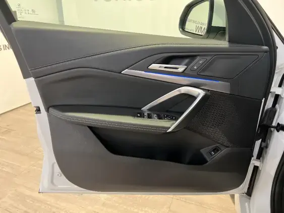 BMW X1 U11 - voiture d'occasion - Photo 19