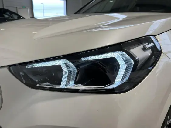 BMW X1 U11 - voiture d'occasion - Photo 22