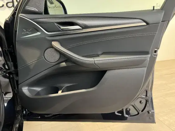 BMW X3 III - voiture d'occasion - Photo 20