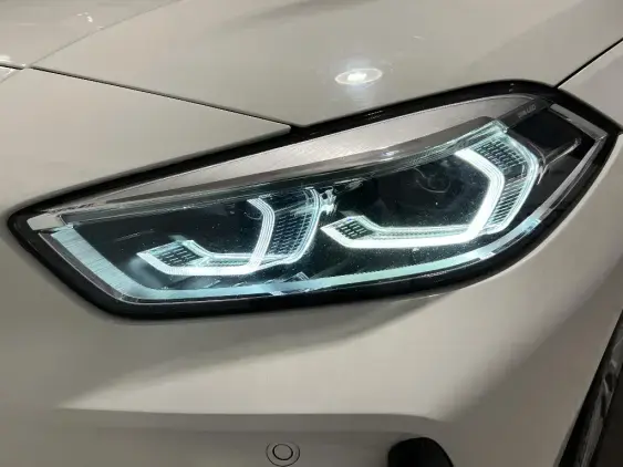 BMW SERIE 1 F40 - voiture d'occasion - Photo 21