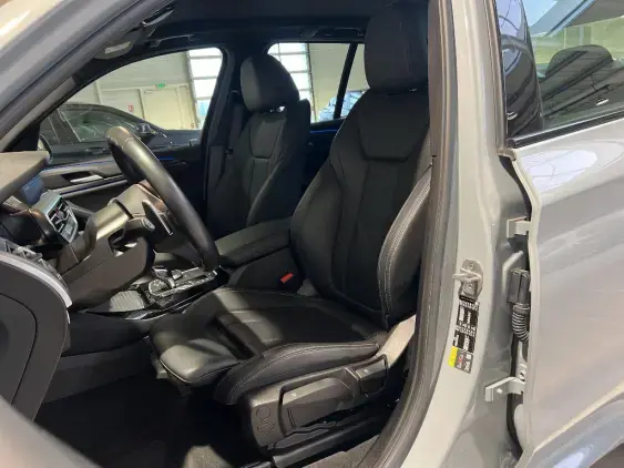 BMW X3 III - voiture d'occasion - Photo 18