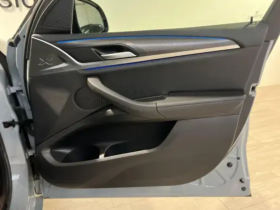 BMW X3 III - voiture d'occasion - Photo 19