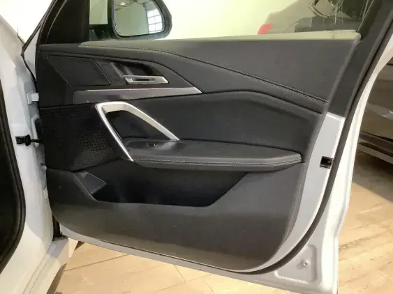 BMW X1 U11 - voiture d'occasion - Photo 19