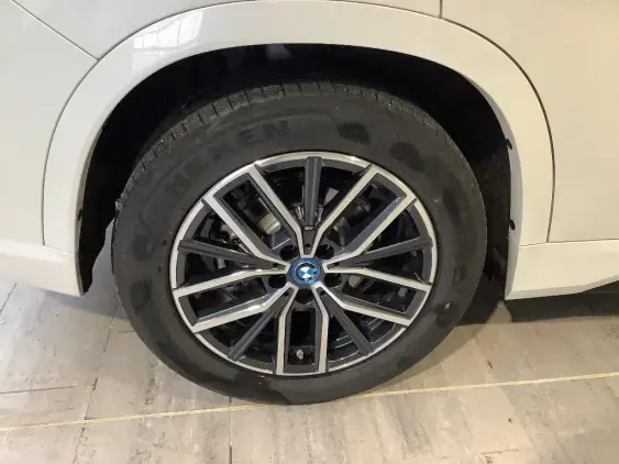 BMW X1 U11 - voiture d'occasion - Photo 24