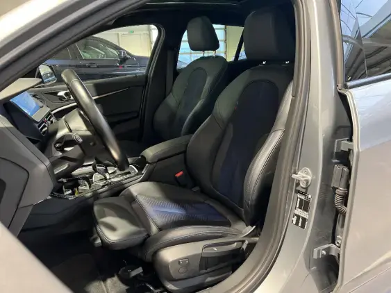 BMW SERIE 1 F40 - voiture d'occasion - Photo 18