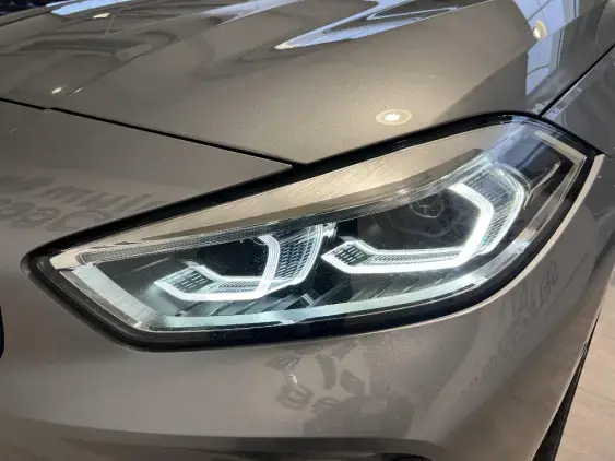 BMW SERIE 1 F40 - voiture d'occasion - Photo 22