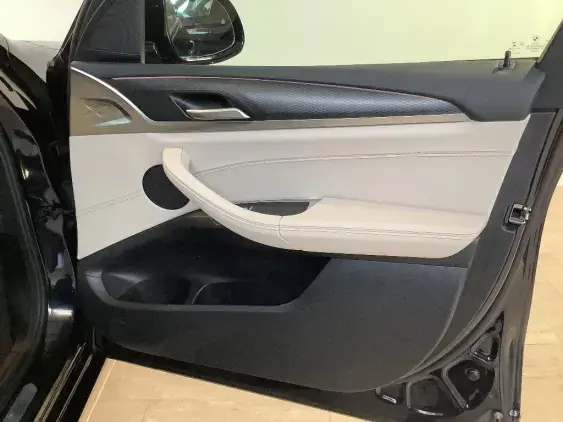 BMW X3 III - voiture d'occasion - Photo 19