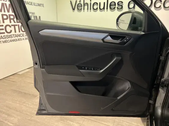 VOLKSWAGEN T-ROC - voiture d'occasion - Photo 19