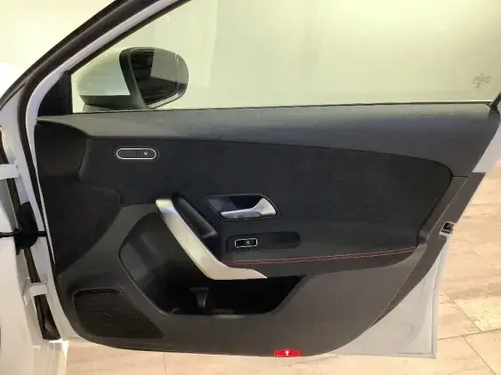 MERCEDES CLASSE A IV - voiture d'occasion - Photo 19