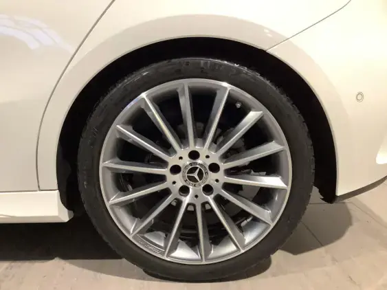 MERCEDES CLASSE A IV - voiture d'occasion - Photo 23