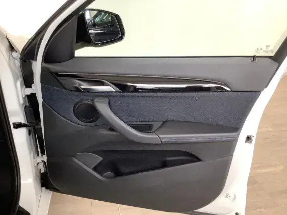 BMW X1 F48 - voiture d'occasion - Photo 19