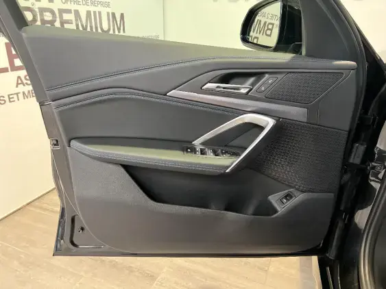 BMW X1 U11 - voiture d'occasion - Photo 19