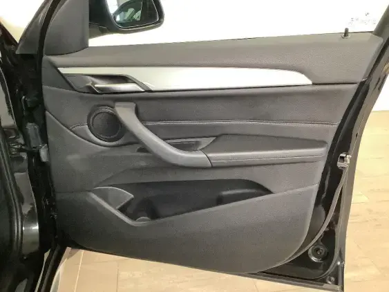 BMW X1 F48 - voiture d'occasion - Photo 19